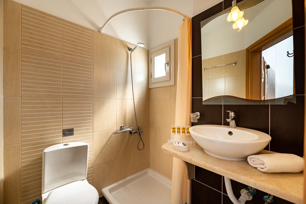 Stelios Place 45/50