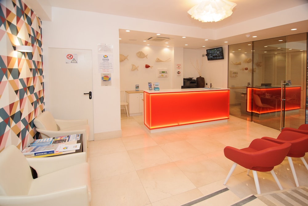 Lobby at Poniente Playa Apartments, SAN ANTONIO