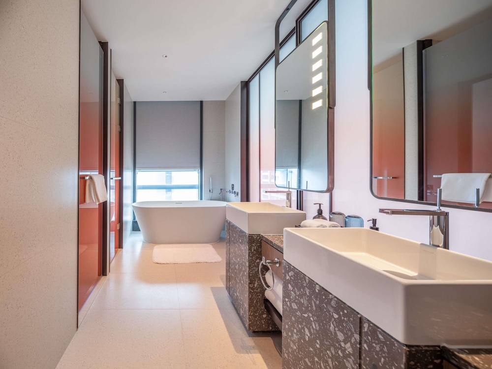 Novotel Zibo New Hongcheng 66/67