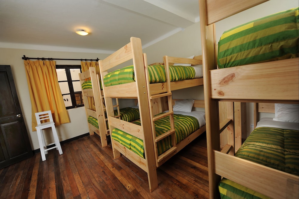 MIXED DORM, CLASSIC, SHARED BATHROOM