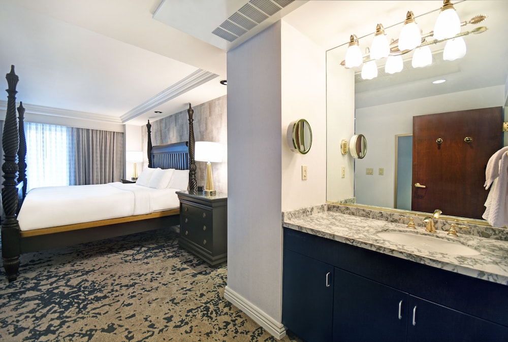 Embassy Suites Charleston 18/58