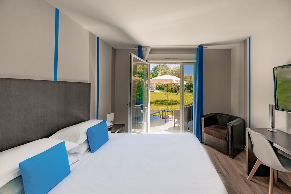 Hotel Le Mas Du Golf 34/77