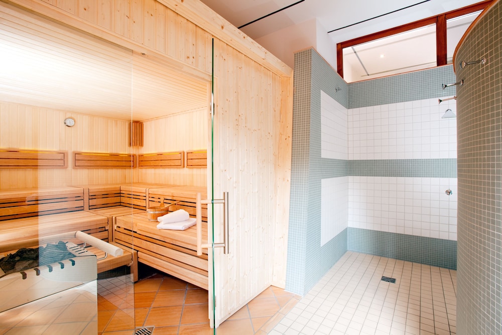Vienna House by Wyndham Remarque Osnabruck 23/50