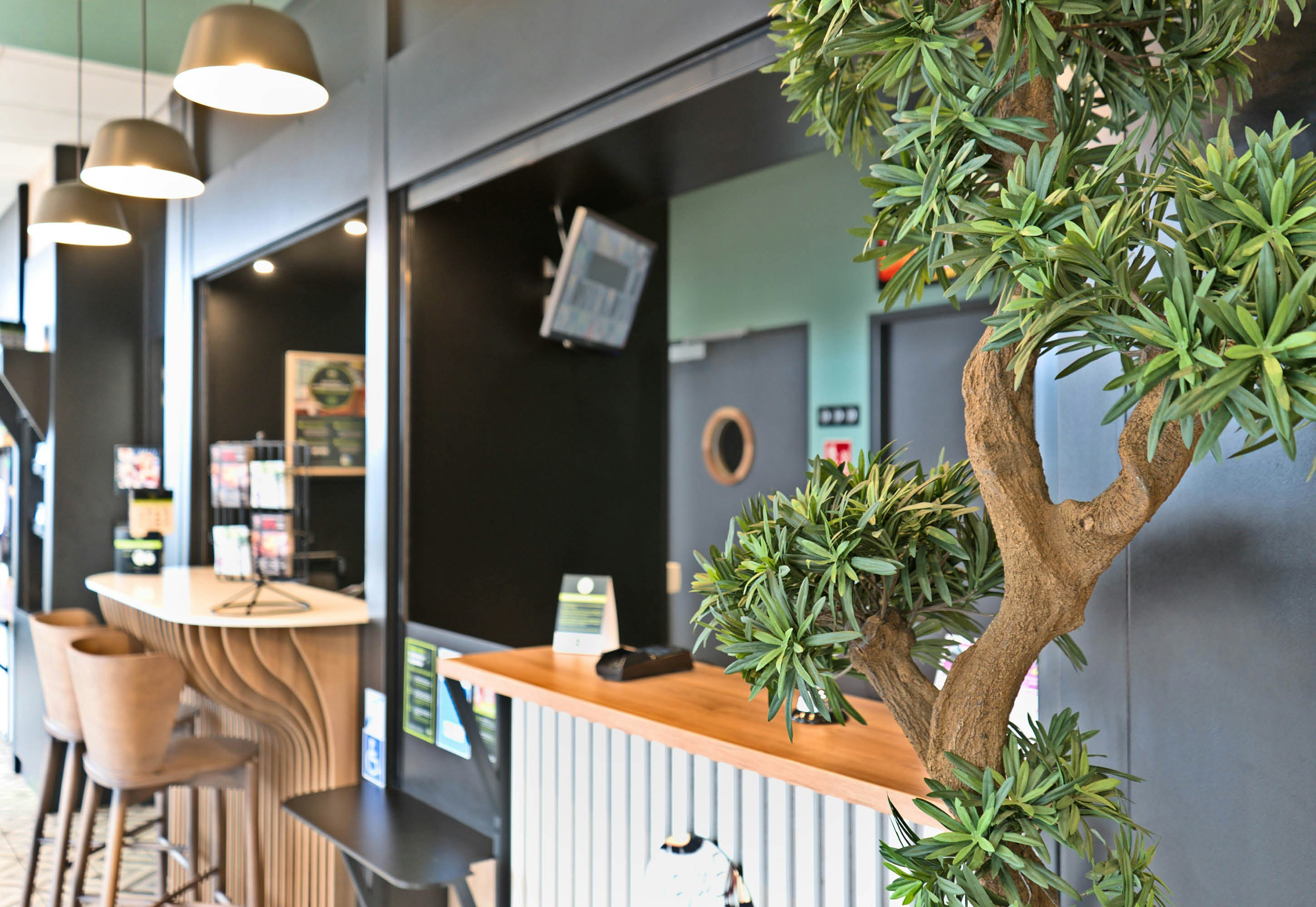 Lobby at B&B Hotel Dreux Nord, DREUX