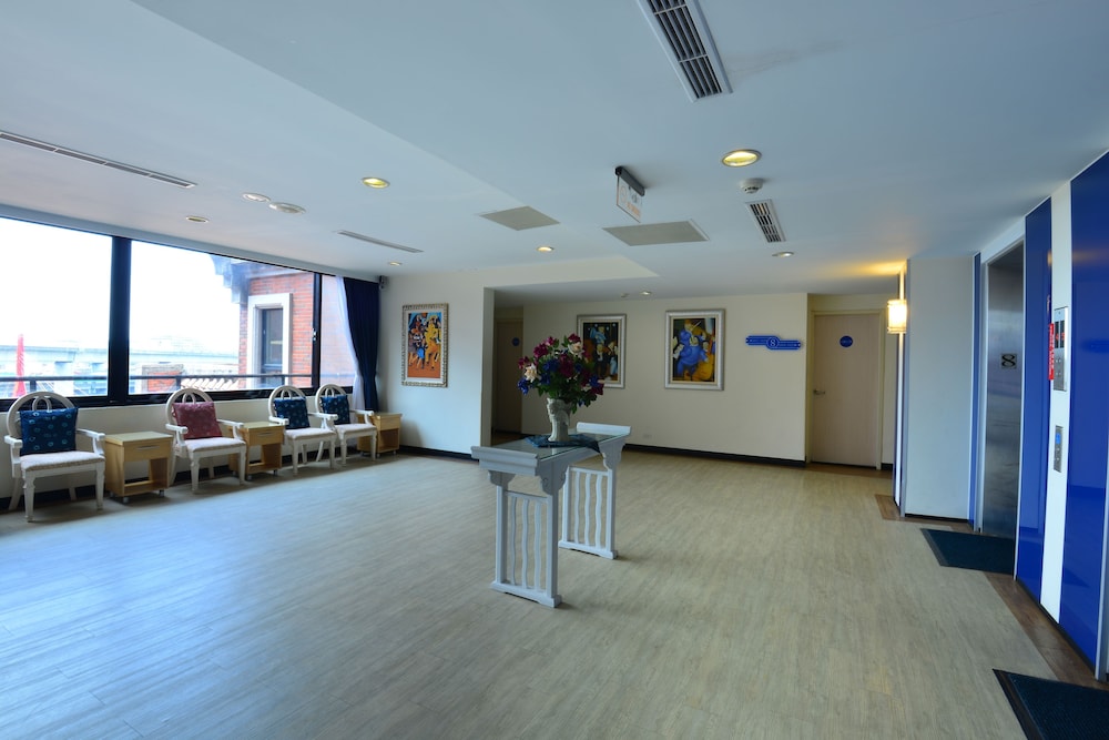 Chientan Youth Hotel 26/42