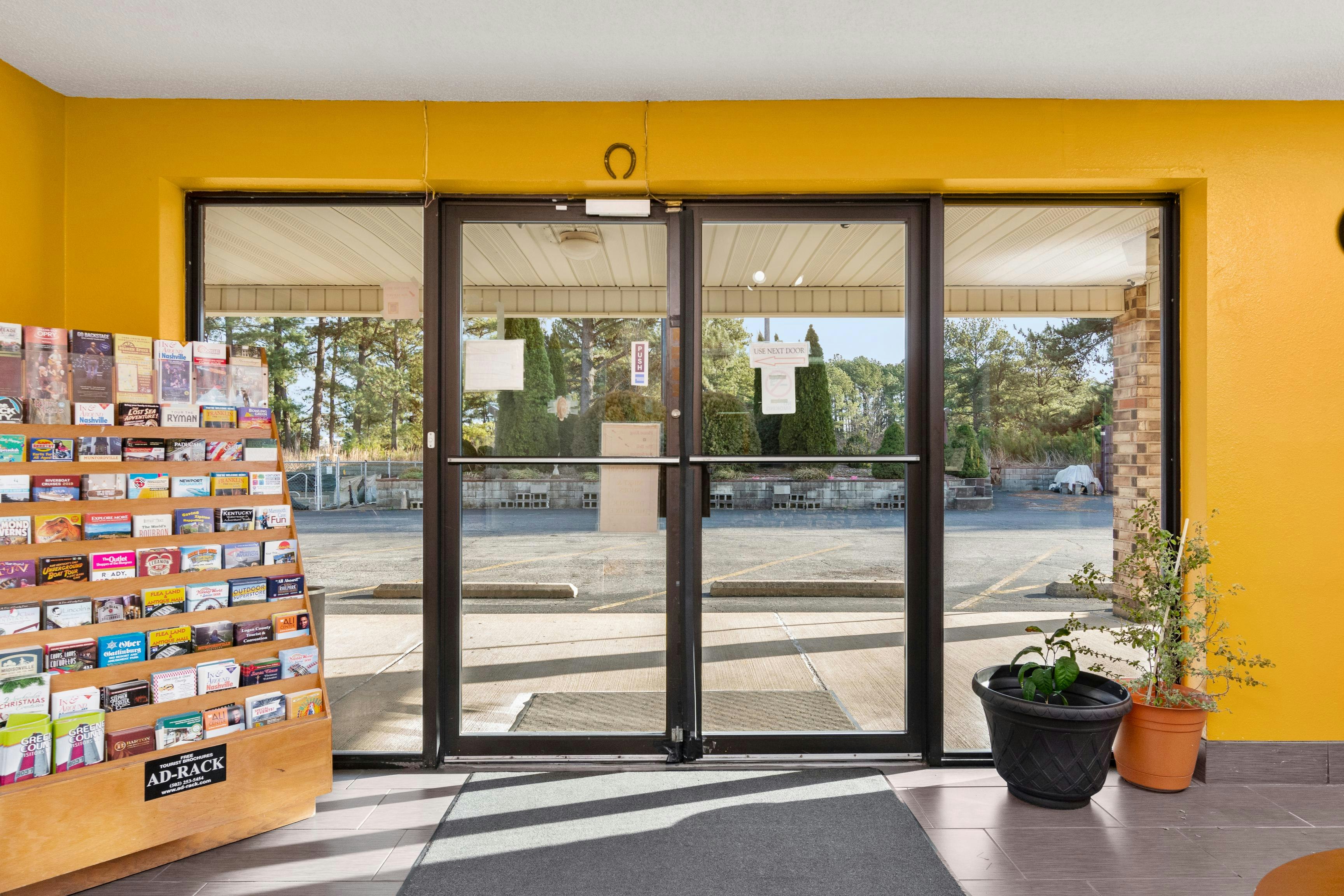 Budget Host Inn by Hotel O Portland near I-65 15/28