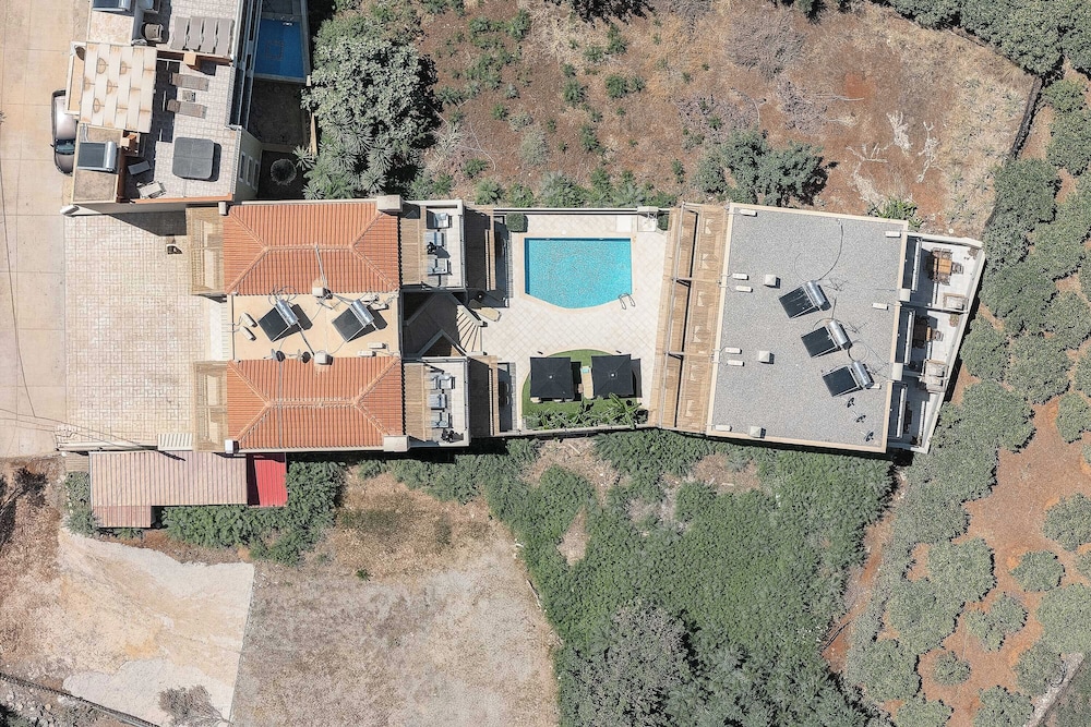 Pantheon Villas 42/78