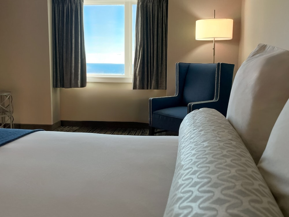 Waters Edge Resort Spa 18/50