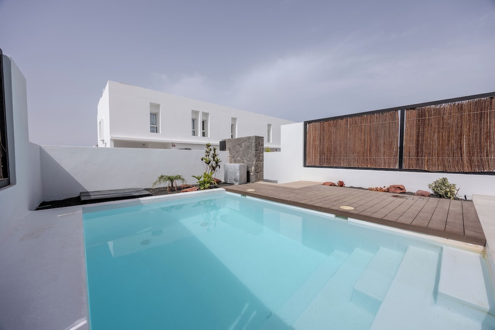 Serena Holiday Homes By LIVVO 21/45