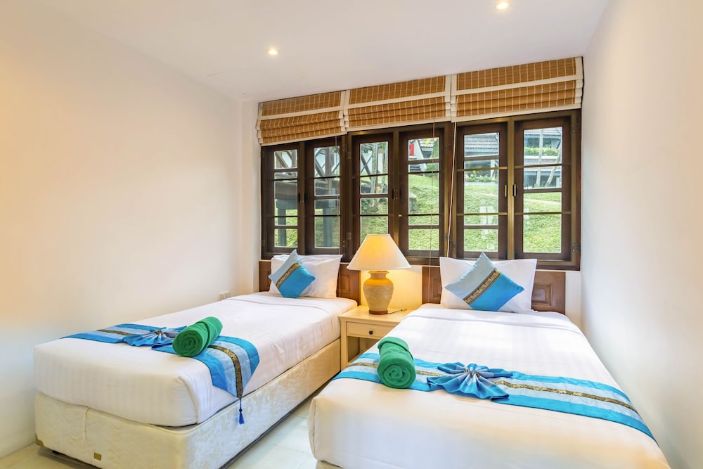 Kamala Beach Estate 7/50