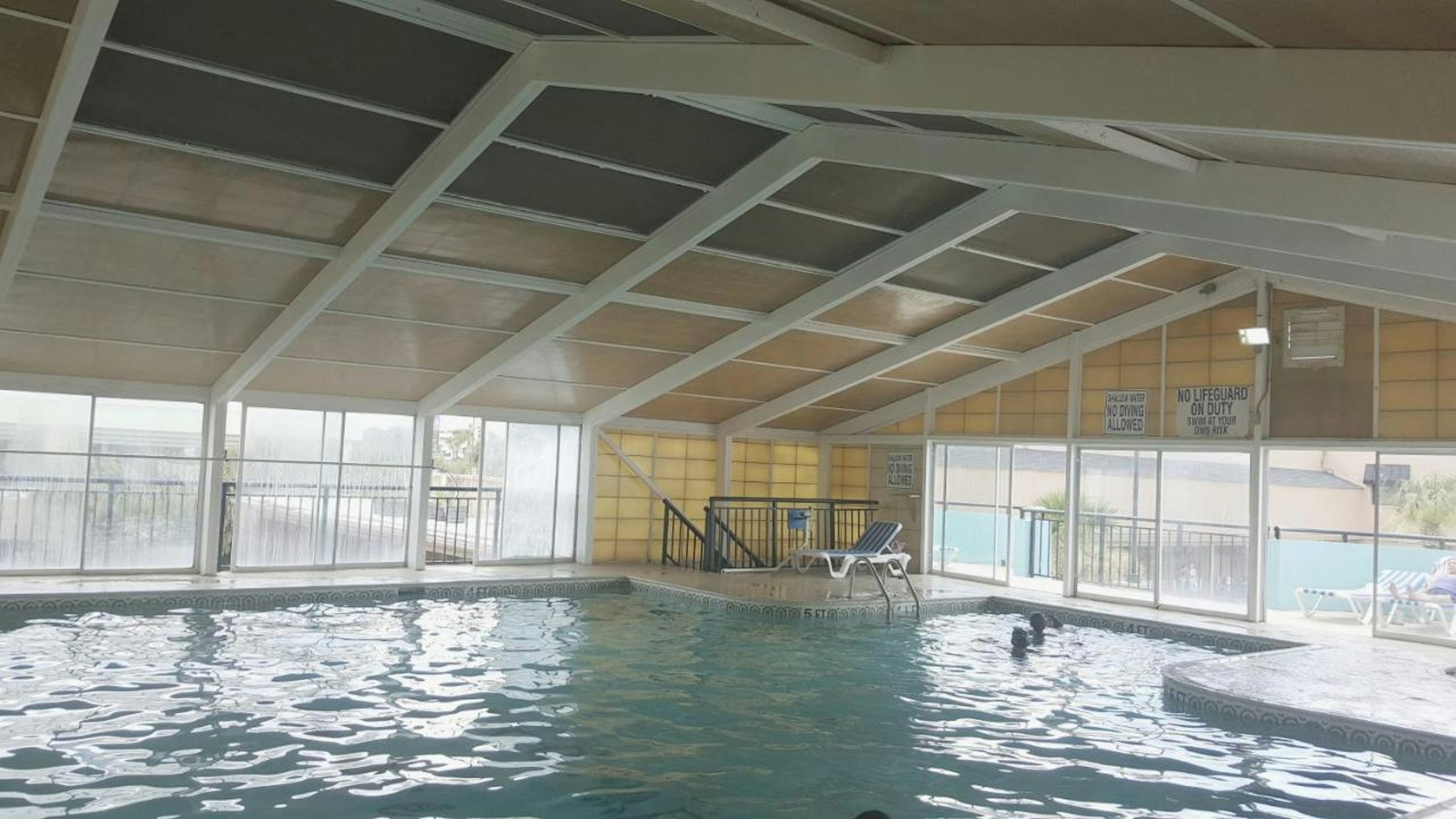 Ocean Plaza Motel 1/2