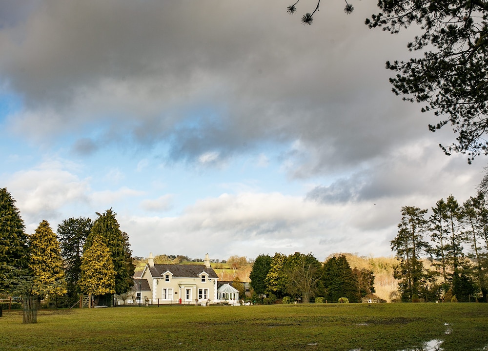 Brookhall Cottages 41/50