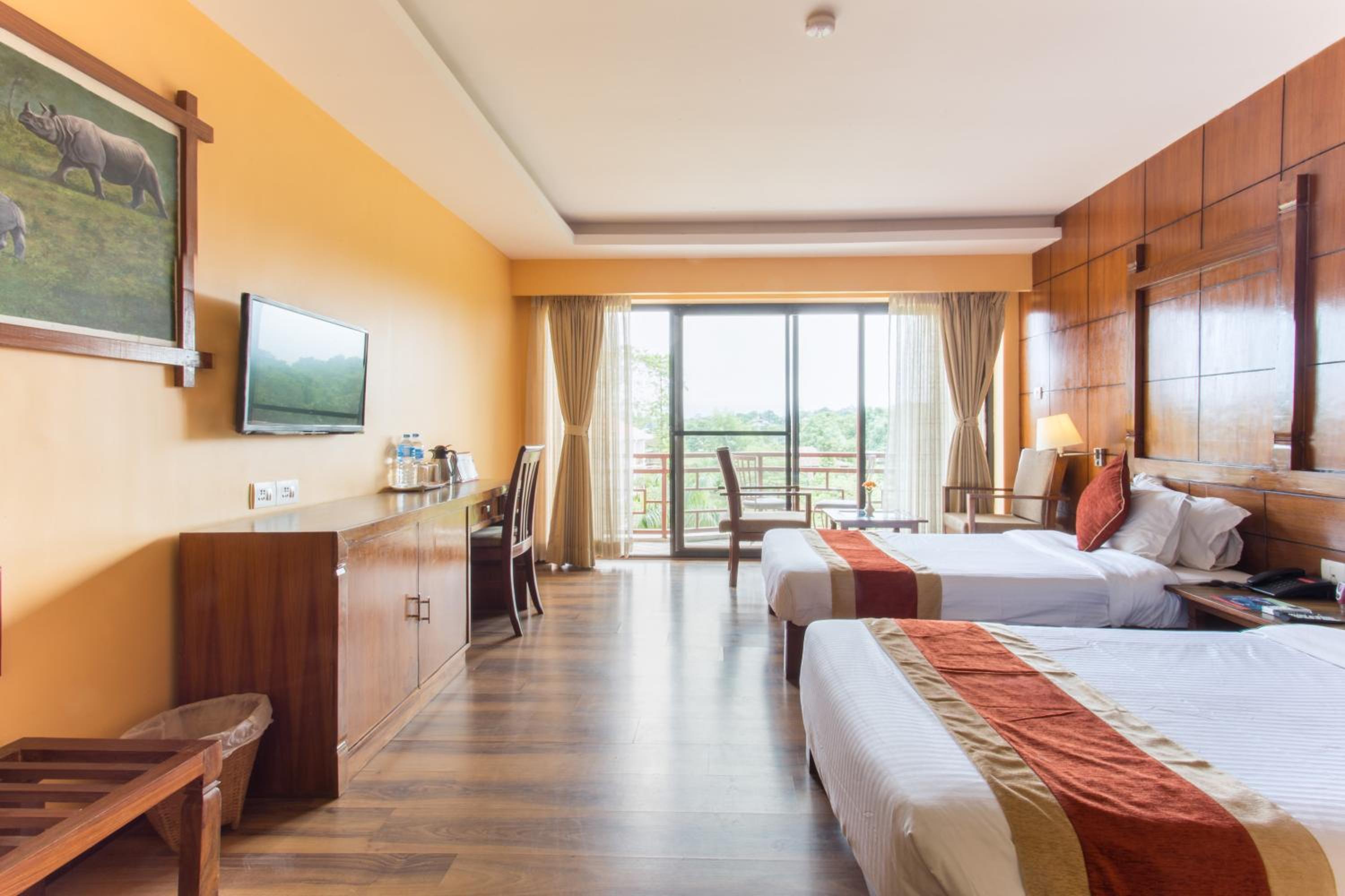 Deluxe, Double or Twin Bed