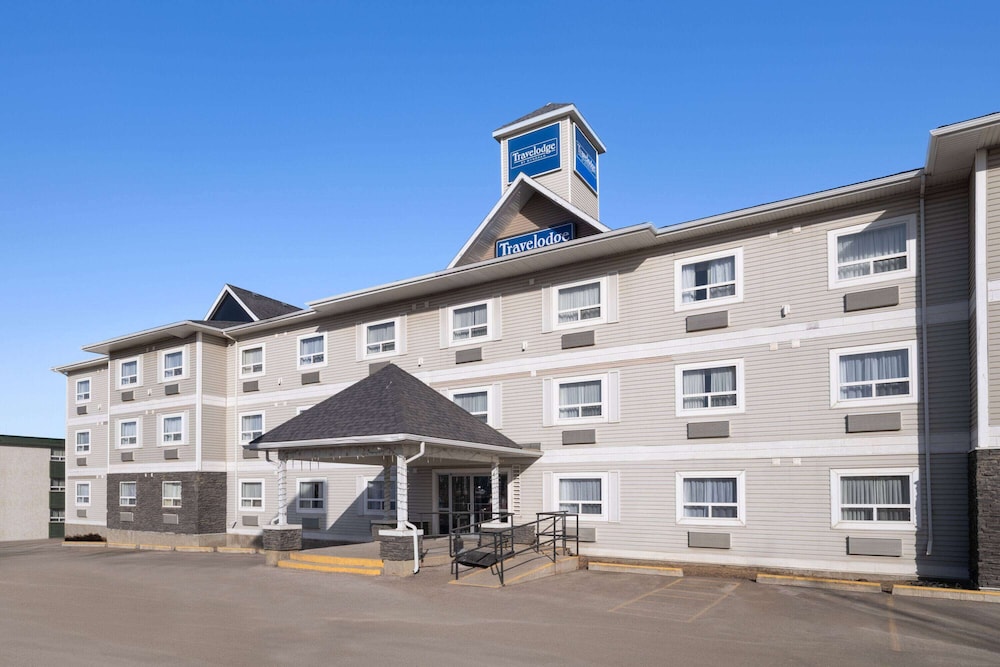 Travelodge by Wyndham Fort McMurray 47/49