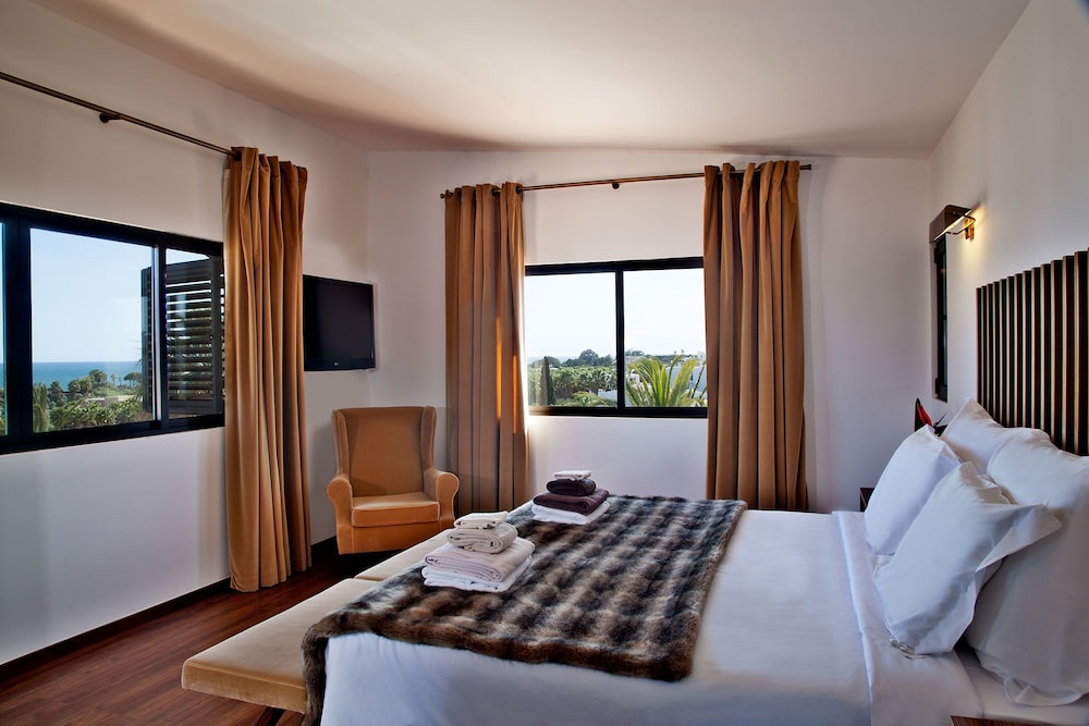 SUPERIOR, DOUBLE BED, SEA VIEW