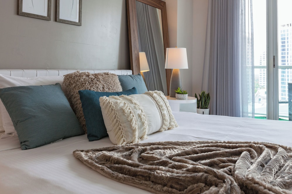 Private Residences at Hotel Arya by SoFLA Vacations photo3