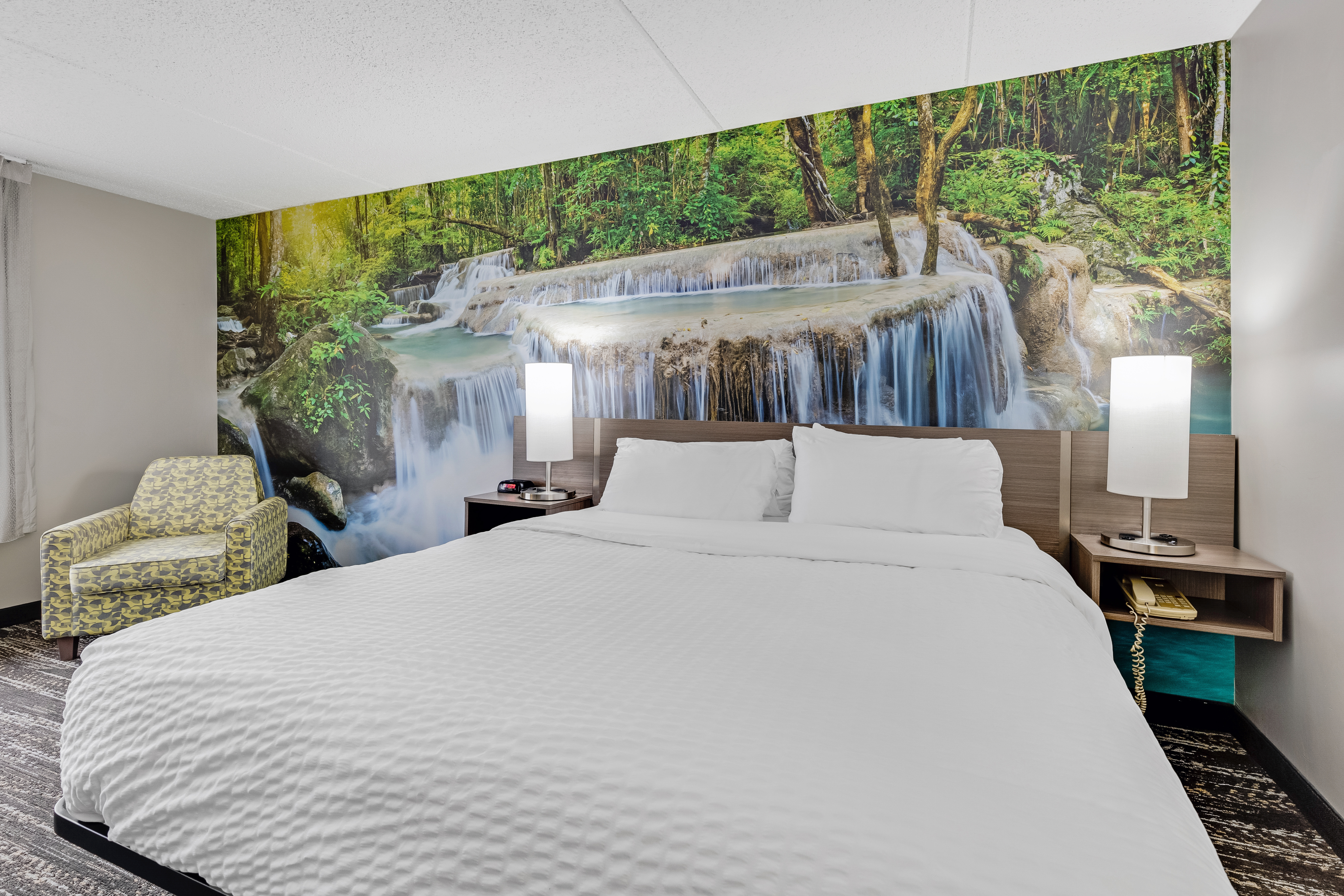 ROOM, KING BED, ACCESSIBLE