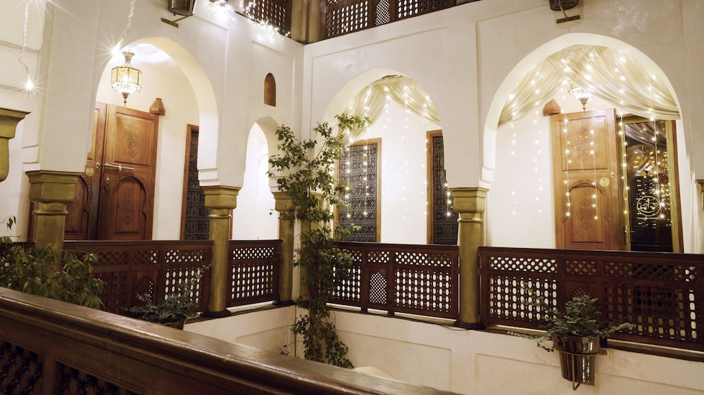 Riad Wow 67/80