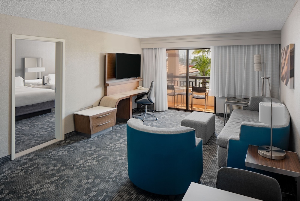 Courtyard By Marriott Key West Waterfront 20/35