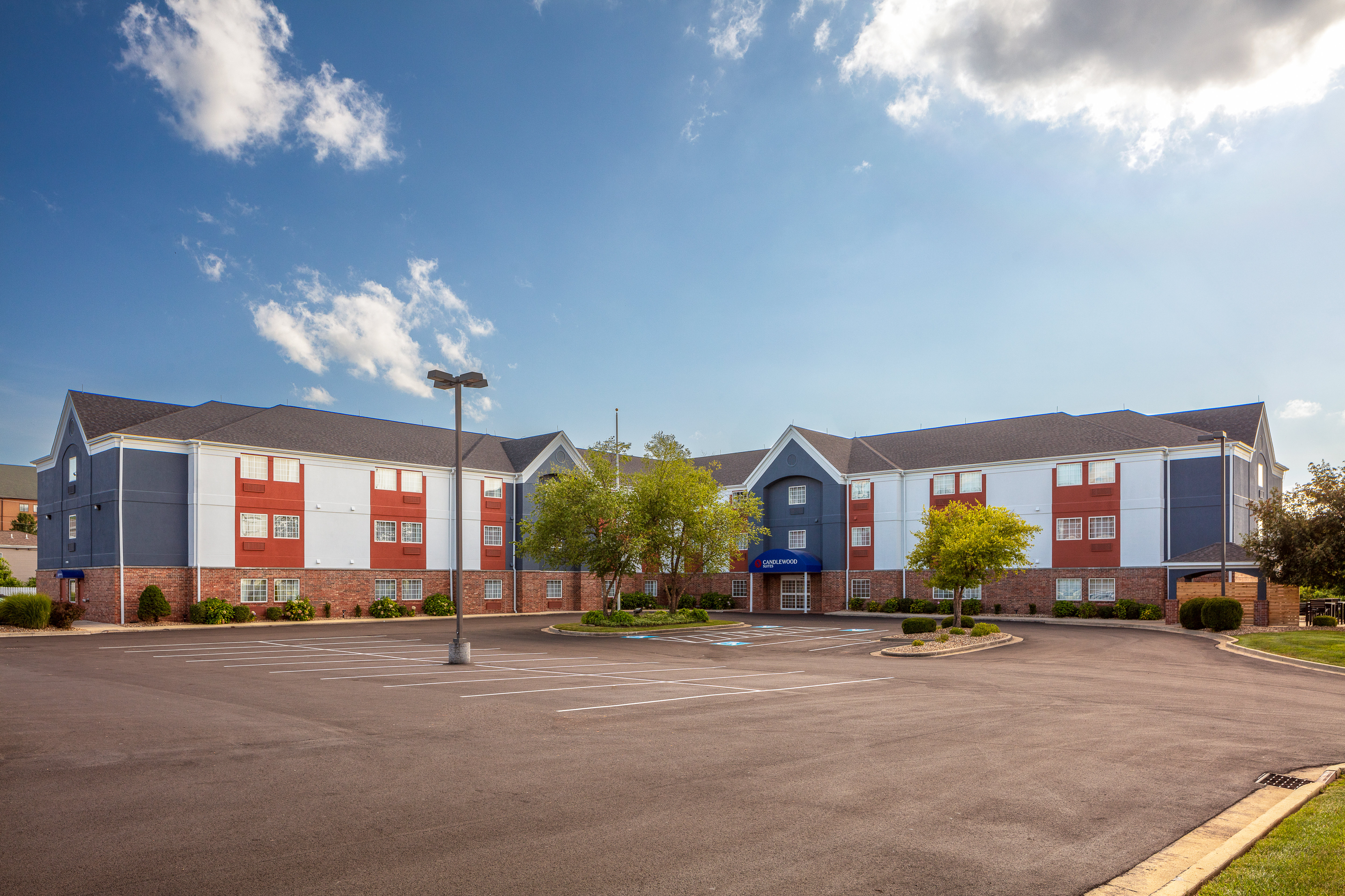Candlewood Suites St. Robert 42/44