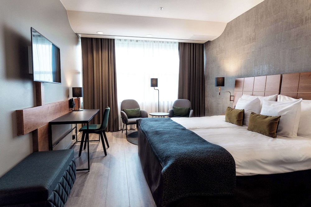 SUPERIOR, TWIN BEDS