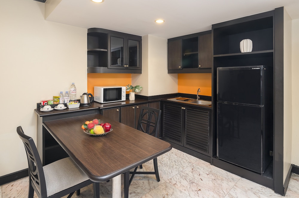 PIPA Bangkok Sukhumvit 11 by Kingston Hotels 50/60