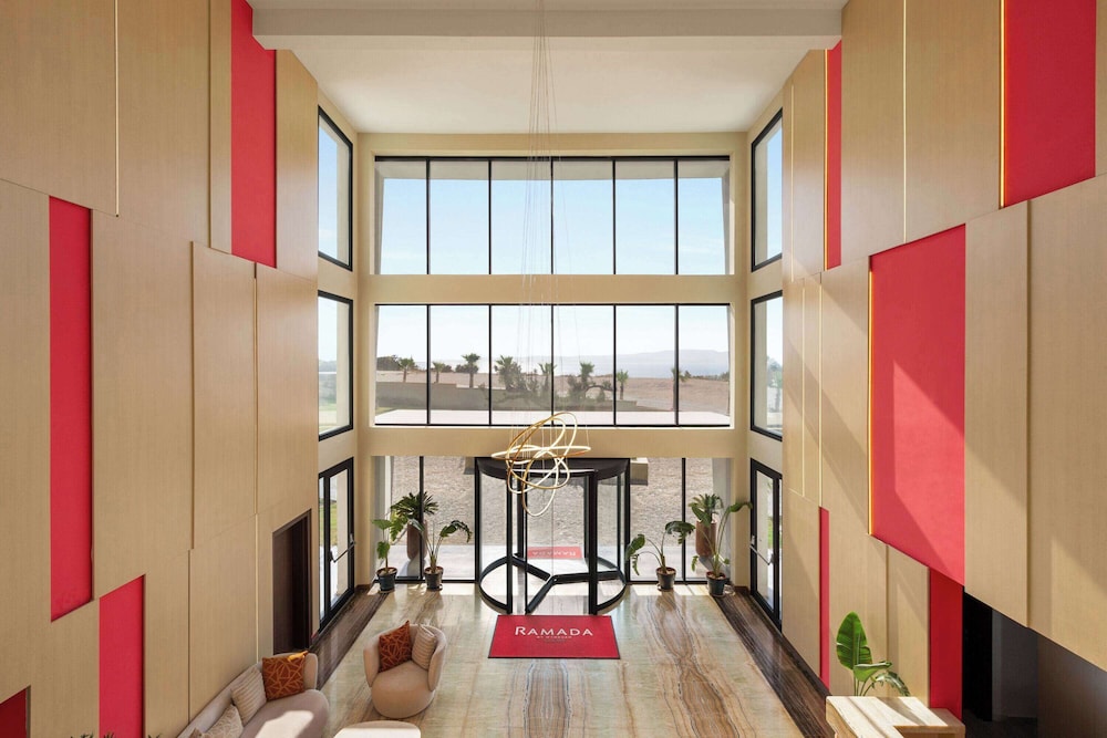 Ramada by Wyndham Cesme 45/67