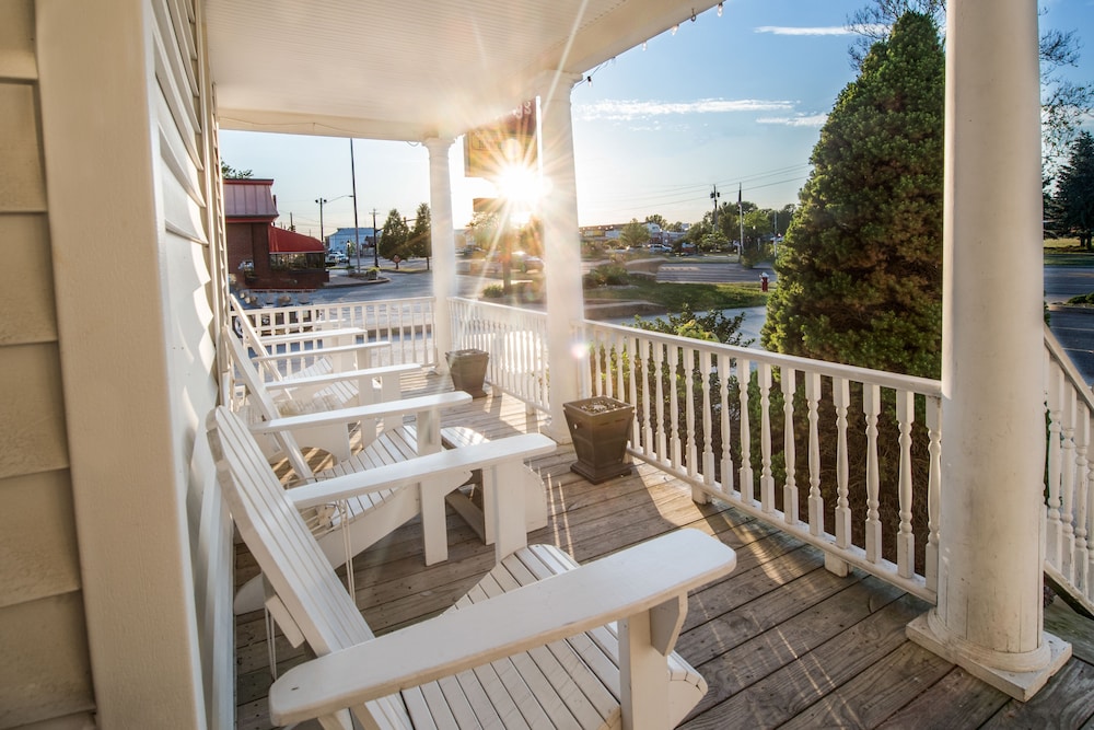 Our Guest Inn and Suites - Downtown 22/27