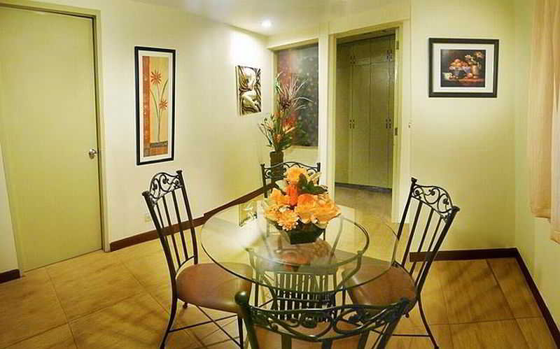1775 Adriatico Suites 15/17