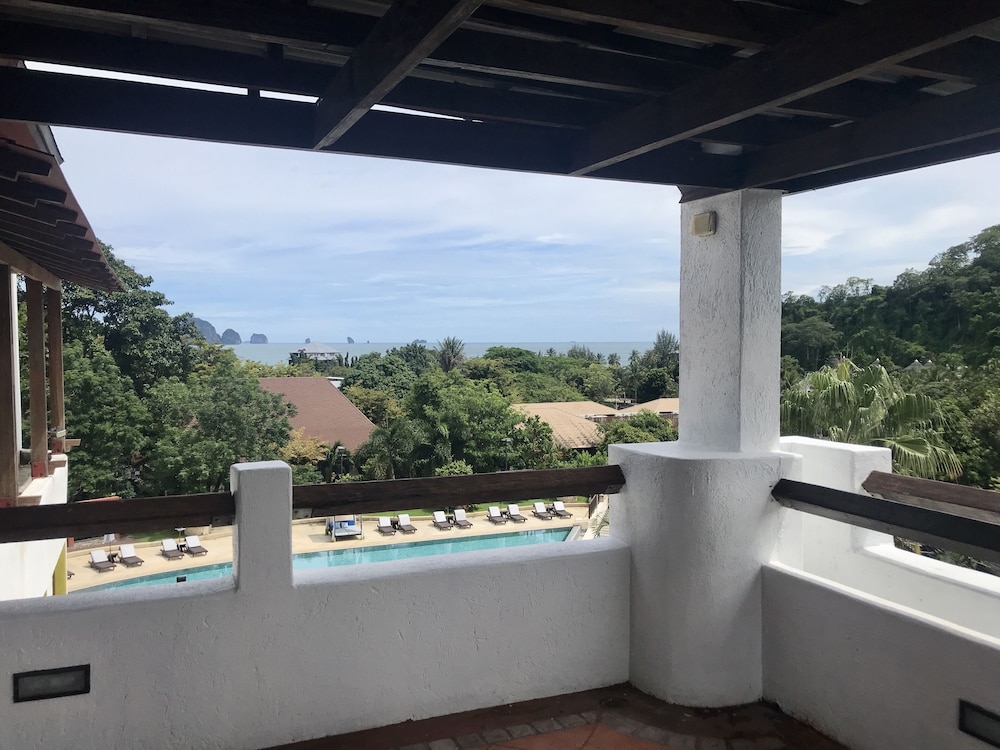 AoNang Colors Hotel Krabi (ex AliSea Boutique Hotel) 25/50