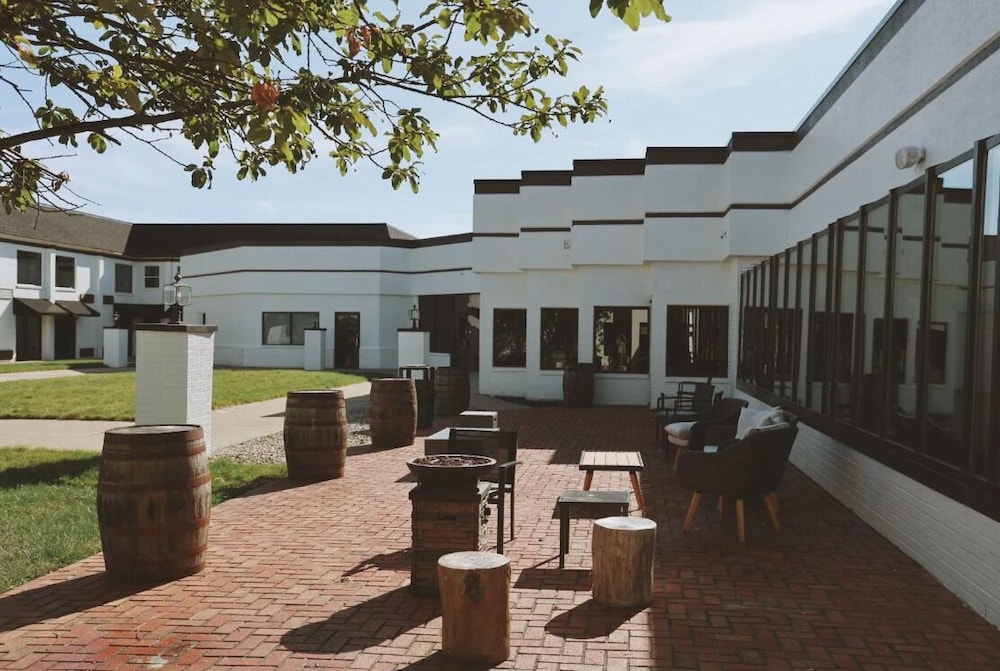 Hotel LEX, Trademark Collection by Wyndham 57/64