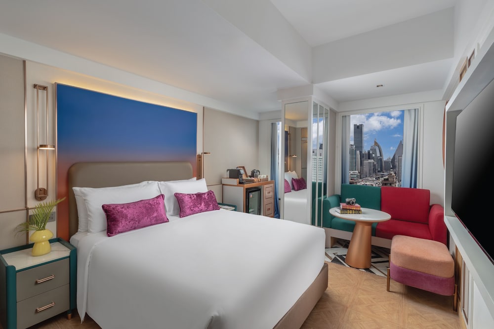 Premier Sky King or Queen with Club Privileges
