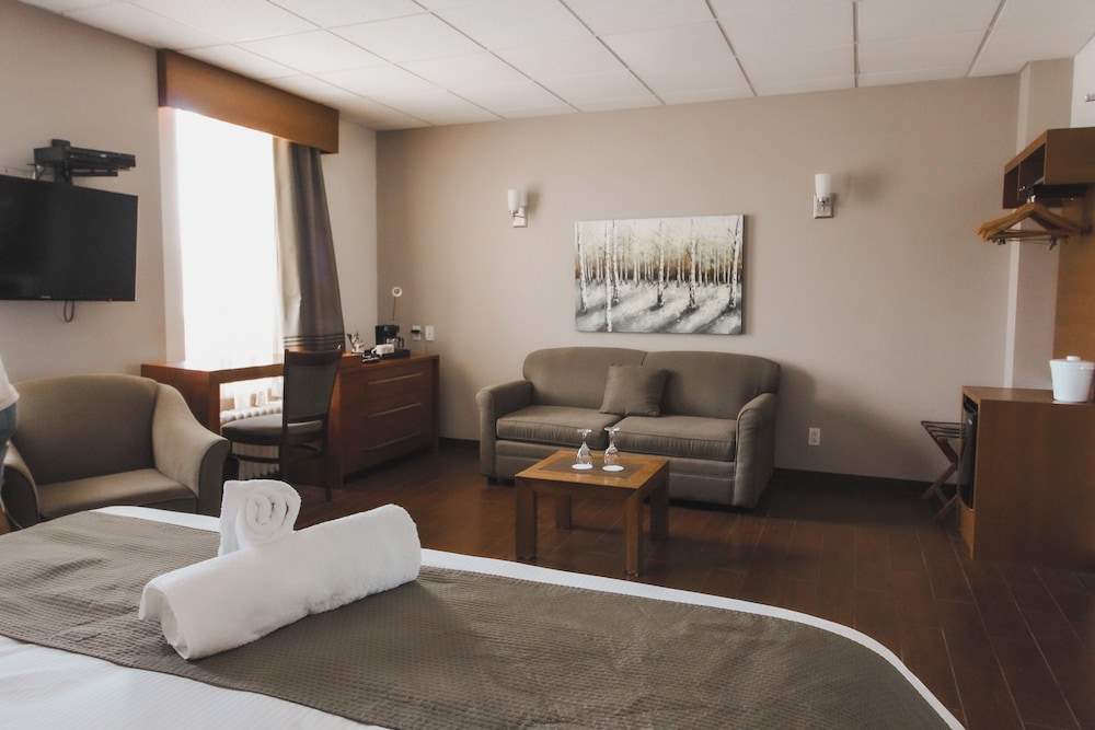 غرفة كومفورت بسرير كينج مع أريكة، Hotel du Fjord 5/6