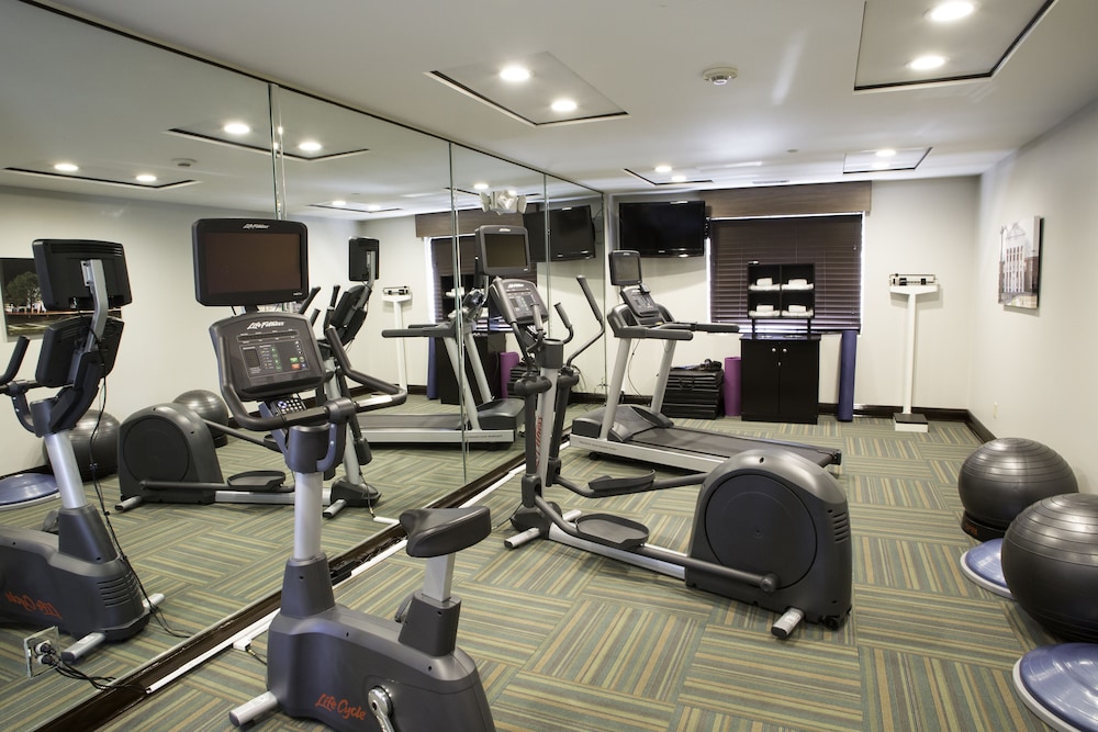 Holiday Inn Express Hotel Suites Oxford 28/46