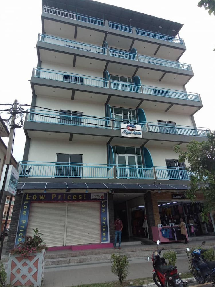 Royal Agate Beach Resort 8/64