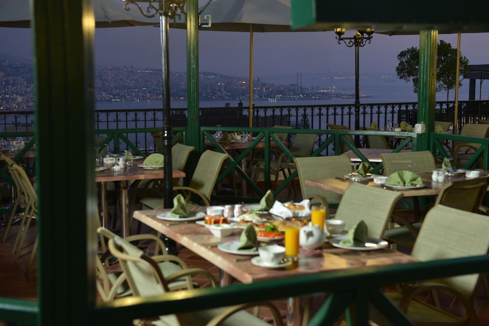 Regency Palace 49/71