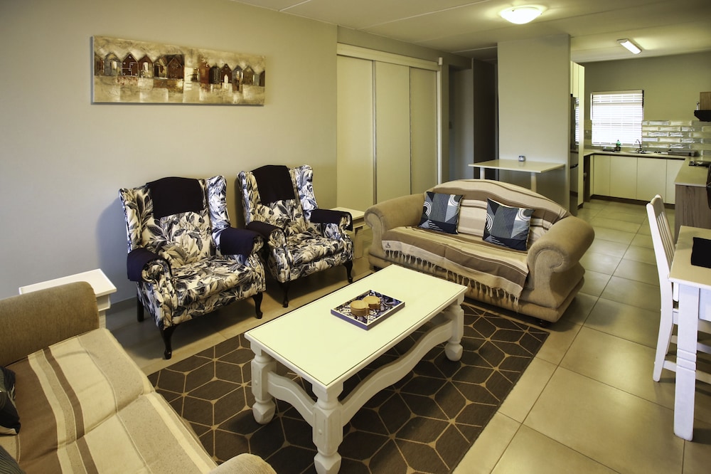 4 Bella Casa Self Catering 26/50
