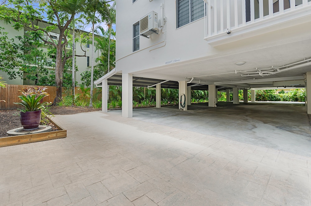 Outrigger Apartments Port Douglas 33/50