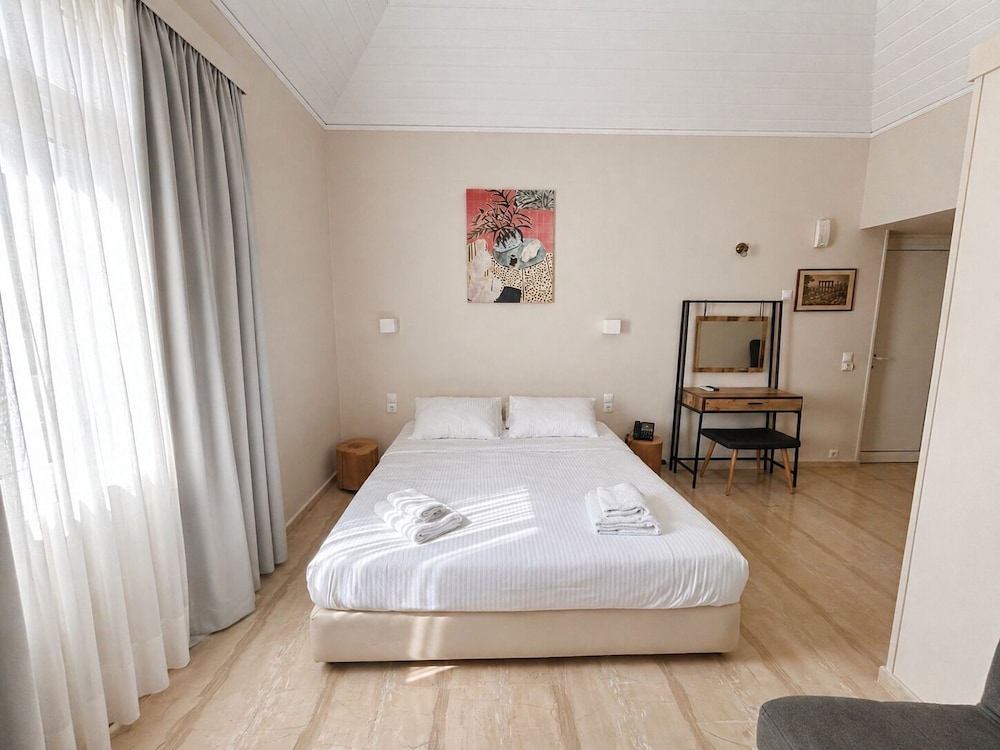 Loriet Hotel 154/191