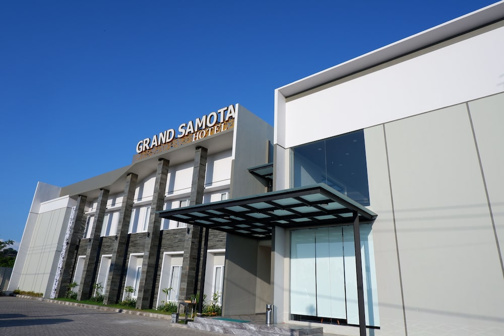 Grand Samota Hotel 1/15
