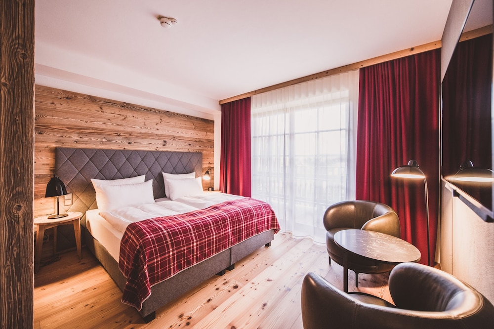 Comfort, King Bed, Golf Resort Achental 6/9