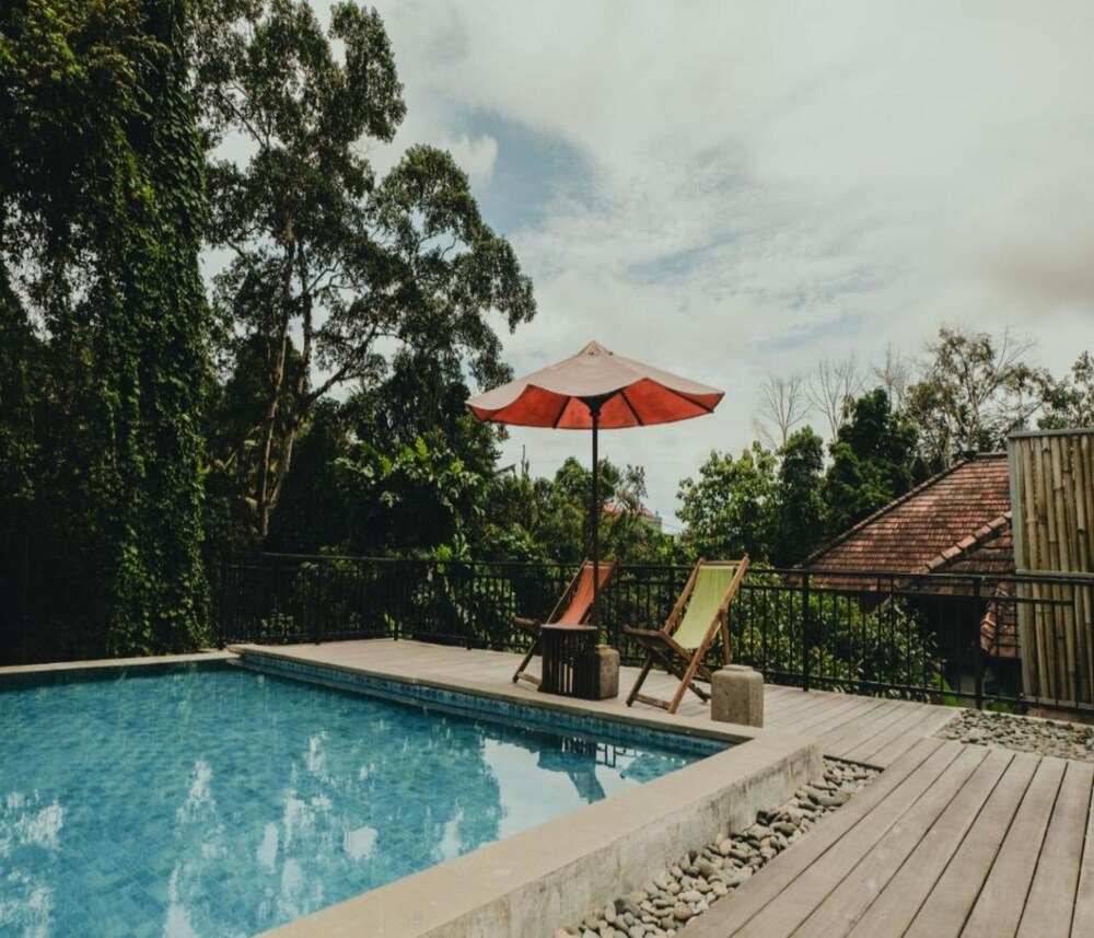 Sekar Arum Riverside Resort in BALI