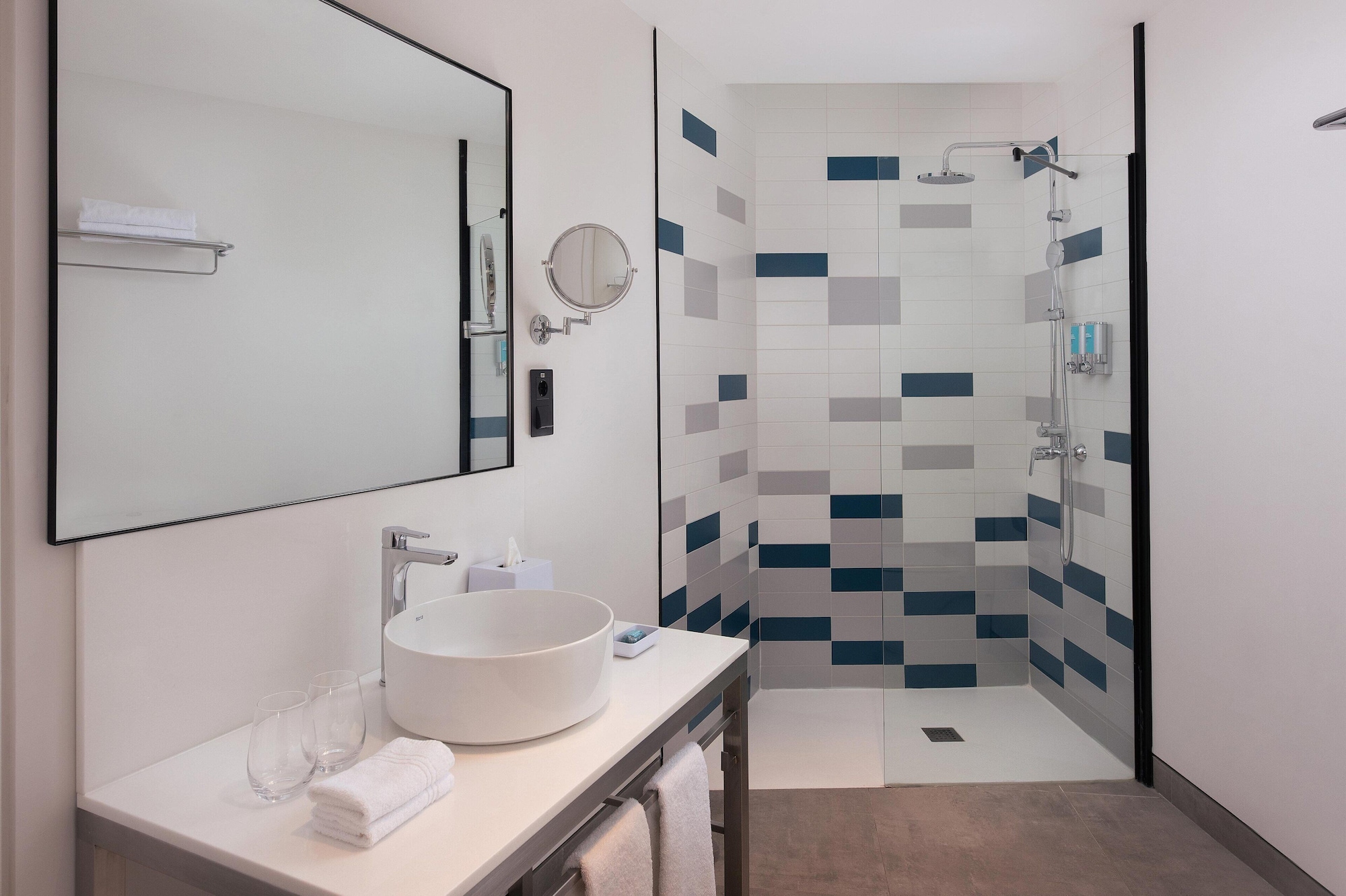 Aloft, Premium, King Bed، Aloft Madrid Gran Via 3/5