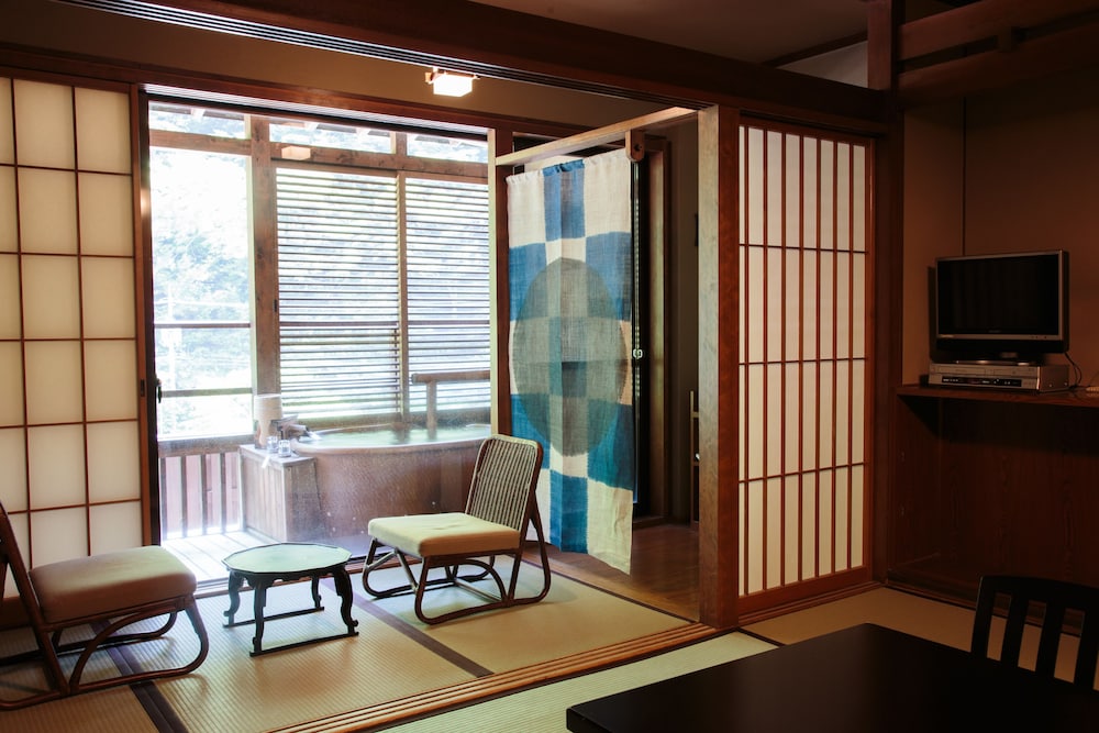 Hakkei 48/63