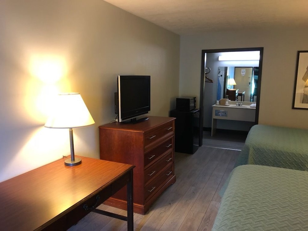 Springfield Inn TN 28/37