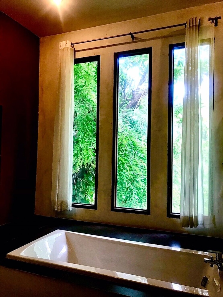 The Journey House Luxury Haven (ex. Luxury Escape) 50/50