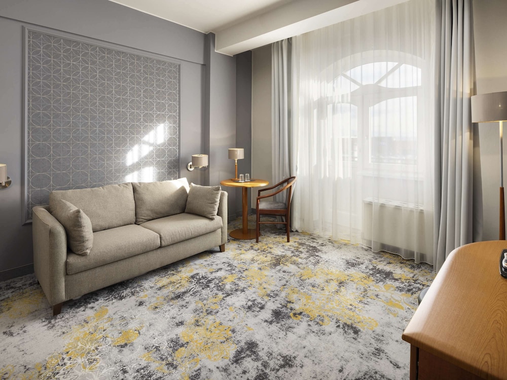 Mercure Sibiu Airport 27/48