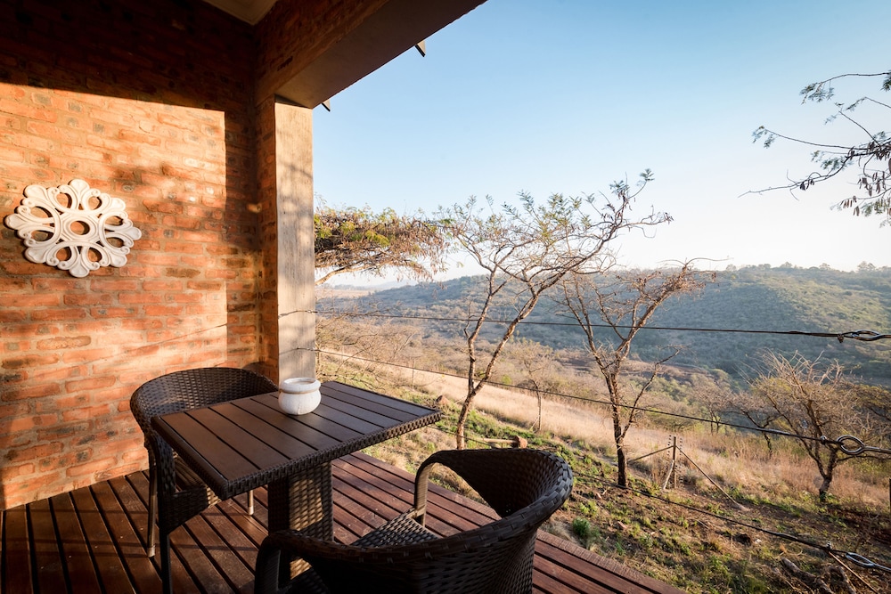 The Hilton Bush Lodge 30/45