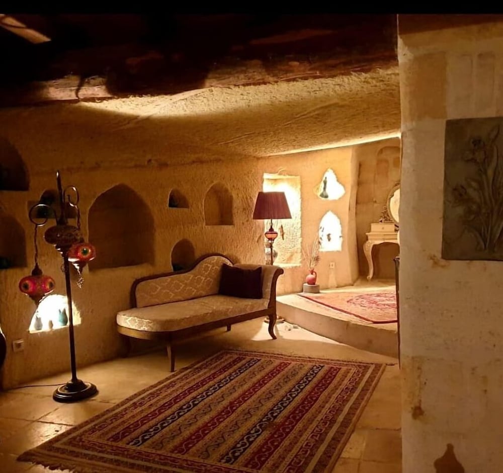 Sinasos Palace Cave Hotel 19/48