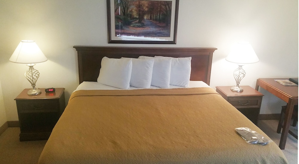 Alex Hotel and Suites Anchorage Airport 32/66